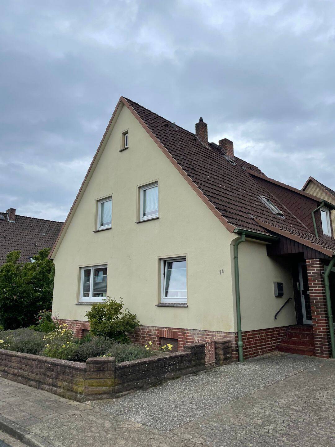 Großzügige Doppelhaushälfte mit Garten, 29614 Soltau