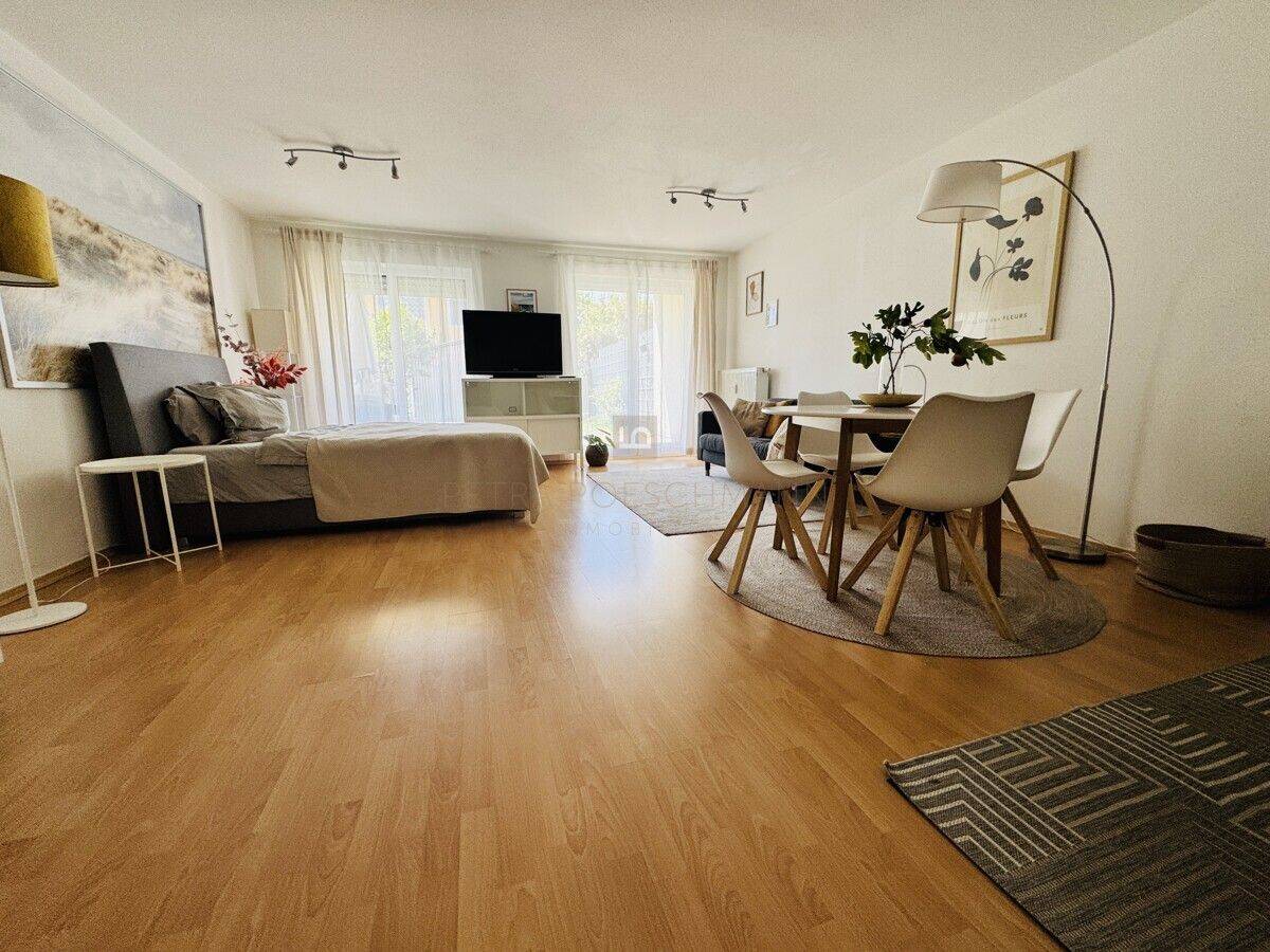 Modern Möbliertes Apartment mit Terrasse und kleinem Garten, TG, IN-West-zw. Audi und Stadtmitte, 85057 Ingolstadt (Ingolstadt)