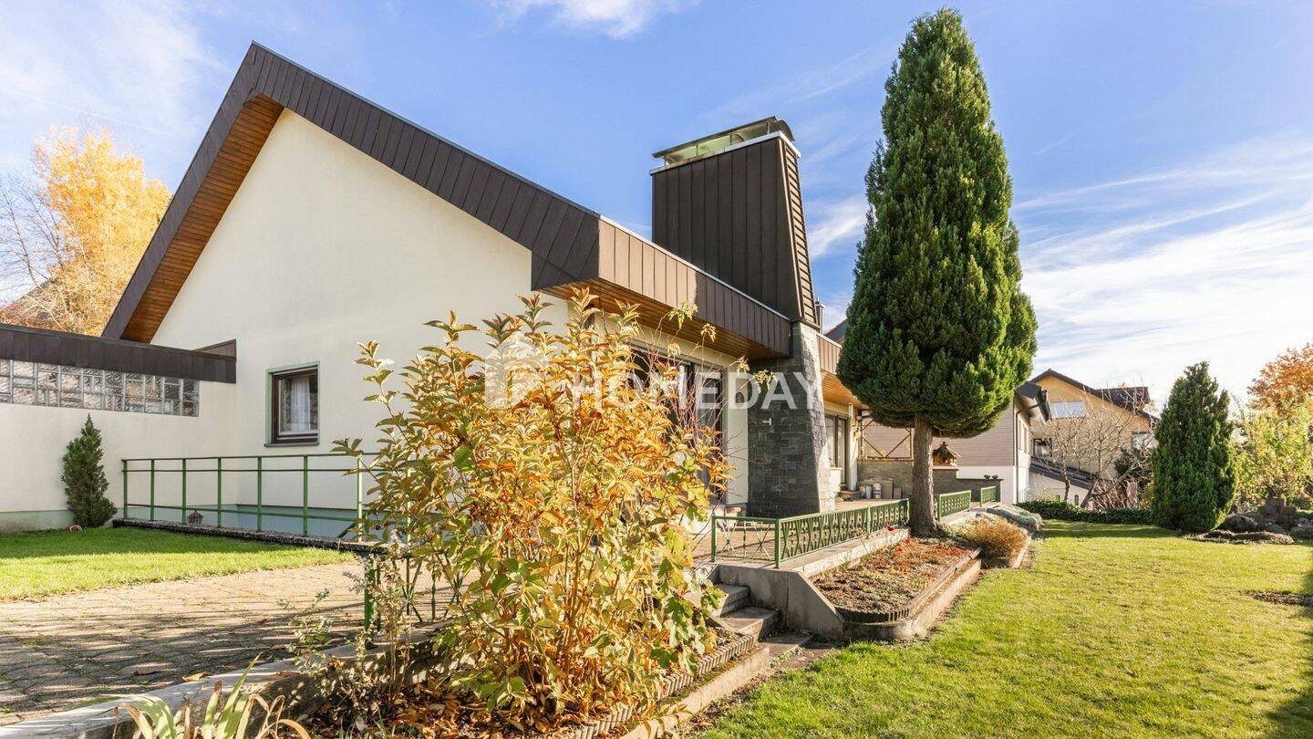 Repräsentatives Wohnhaus mit Einliegerwohnung, Sauna & liebevoll angelegtem Garten, 78052 Villingen-Schwenningen
