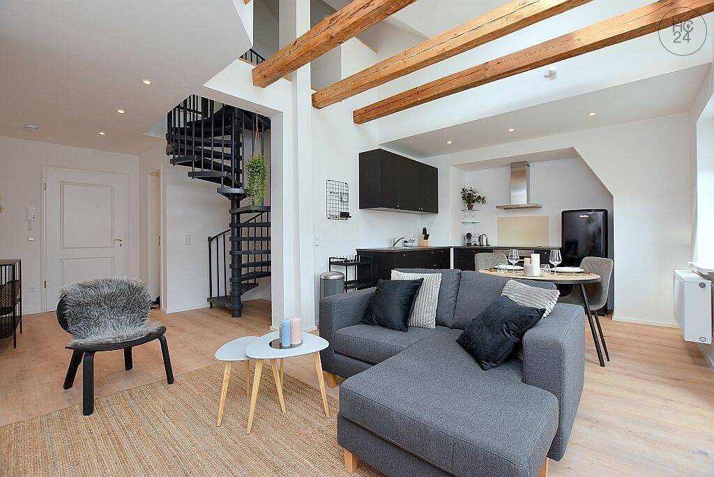 Toll und stilvoll möblierte Maisonette-Wohnung mit Balkon im beliebten Stuttgarter Westen, 70563 Stuttgart (Vaihingen)