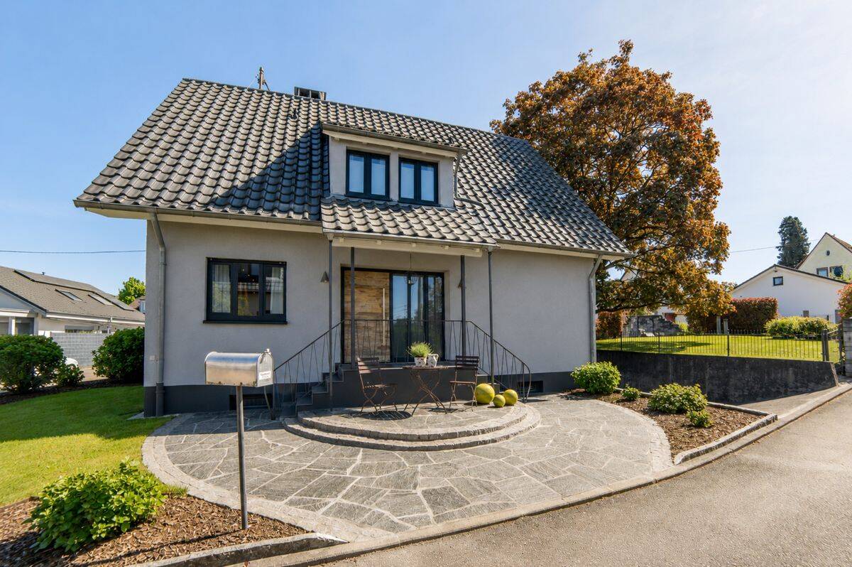 Kernsaniertes EFH in Top-Zustand mit großem Garten – für den Käufer provisionsfrei!, 77948 Friesenheim