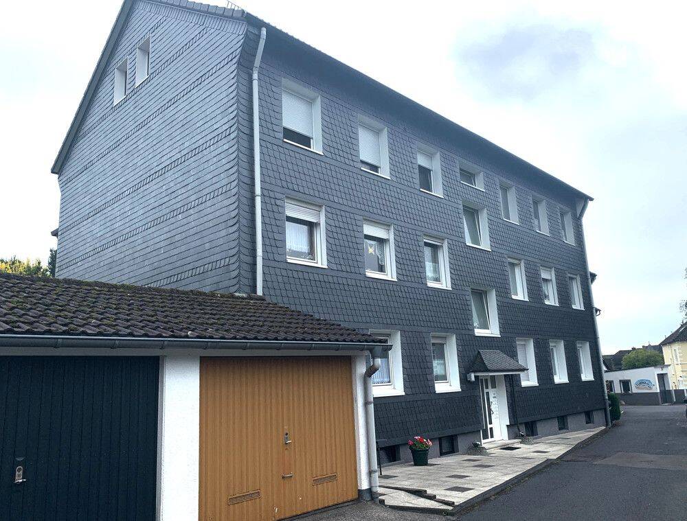 Gut geschnittene Erdgeschosswohnung mit Garage in grüner Stadtrandlage, 42477 Radevormwald