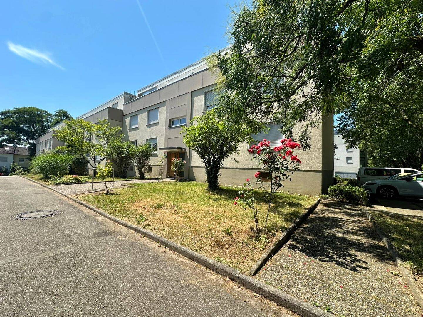 Gepflegte 3,5 Zi. Whg. mit Gartenanteil, 77654 Offenburg