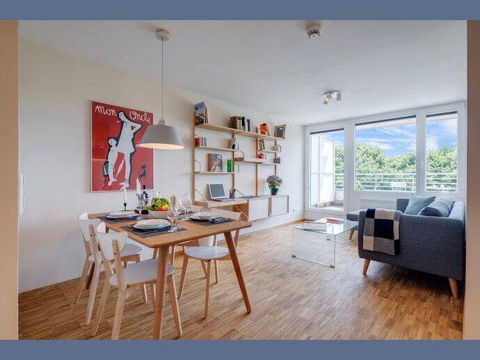Möbliert: Klassisch und modern möblierte 2-Zimmer Wohnung, 81679 München (Bogenhausen)