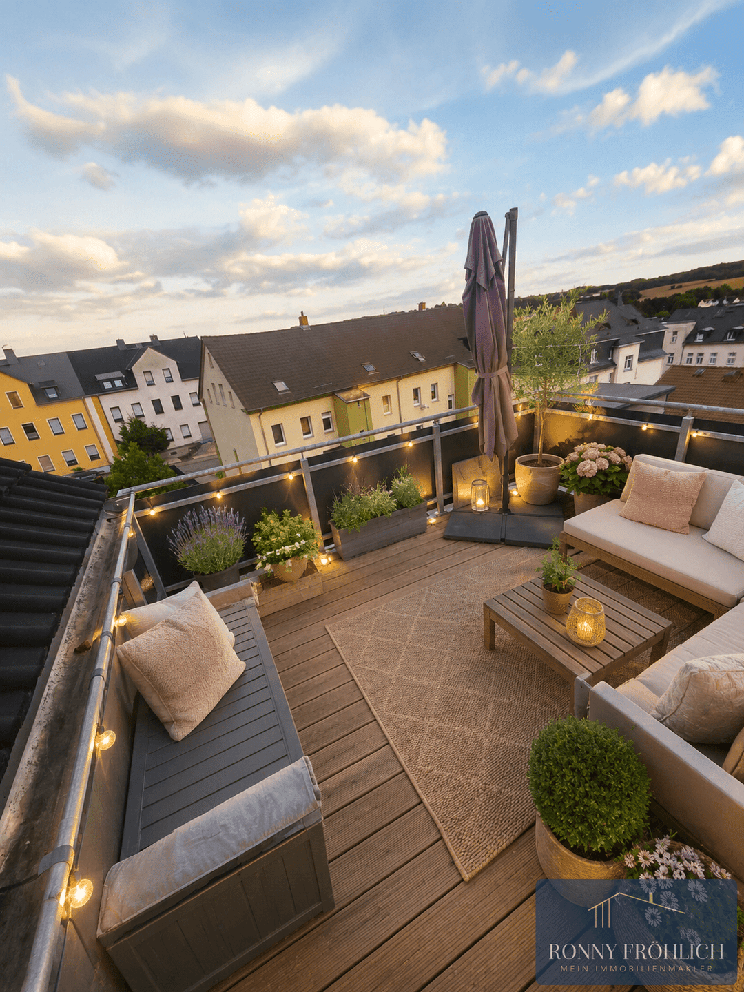 4-Zimmer Dachgeschosswohnung mit WOW-Faktor, Dachterrasse / Balkon, begehbare Dusche, Einbauküche!, 9376 Oelsnitz/Erzgeb.