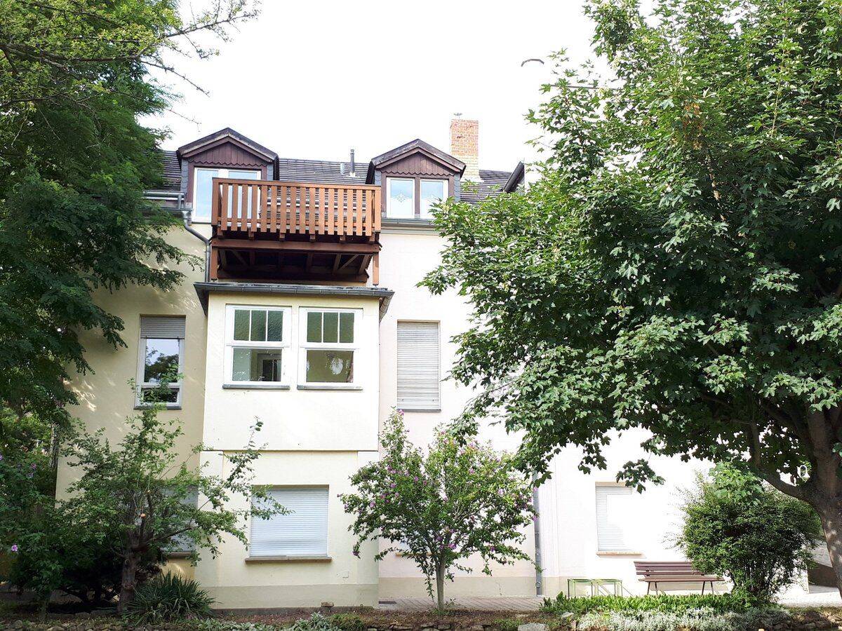 große 3-Raum-WE mit Balkon, 6618 Naumburg (Saale)