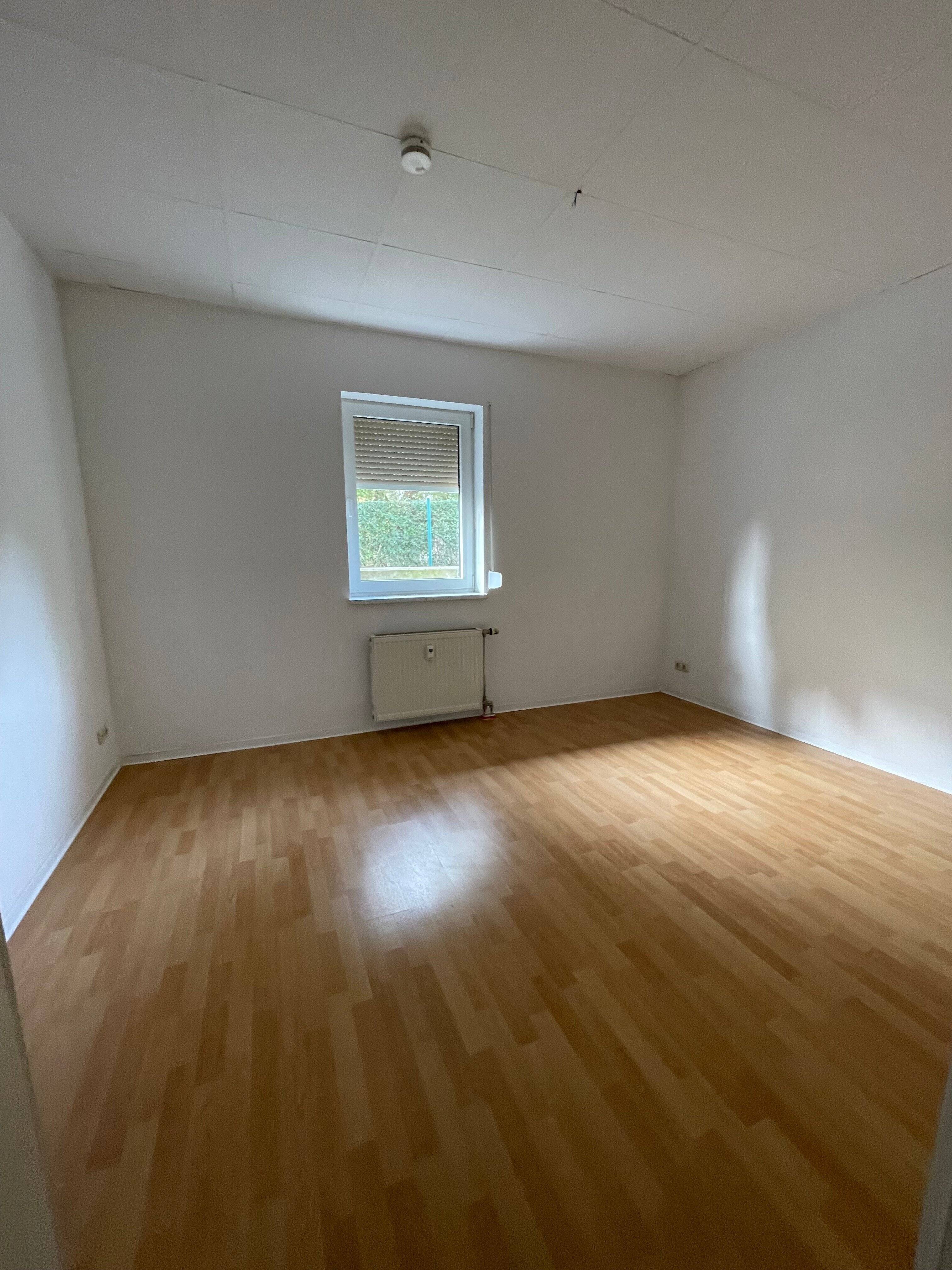 wunderschön gelegene großzügige 5-Raum-Wohnung, 4610 Meuselwitz