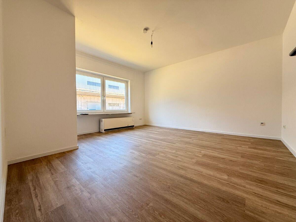 Frisch sanierte 1-Zimmer-Wohnung in Bochum-Westenfeld!, 44867 Bochum (Höntrop Leithe Sevinghausen Wattenscheid Westenfeld)