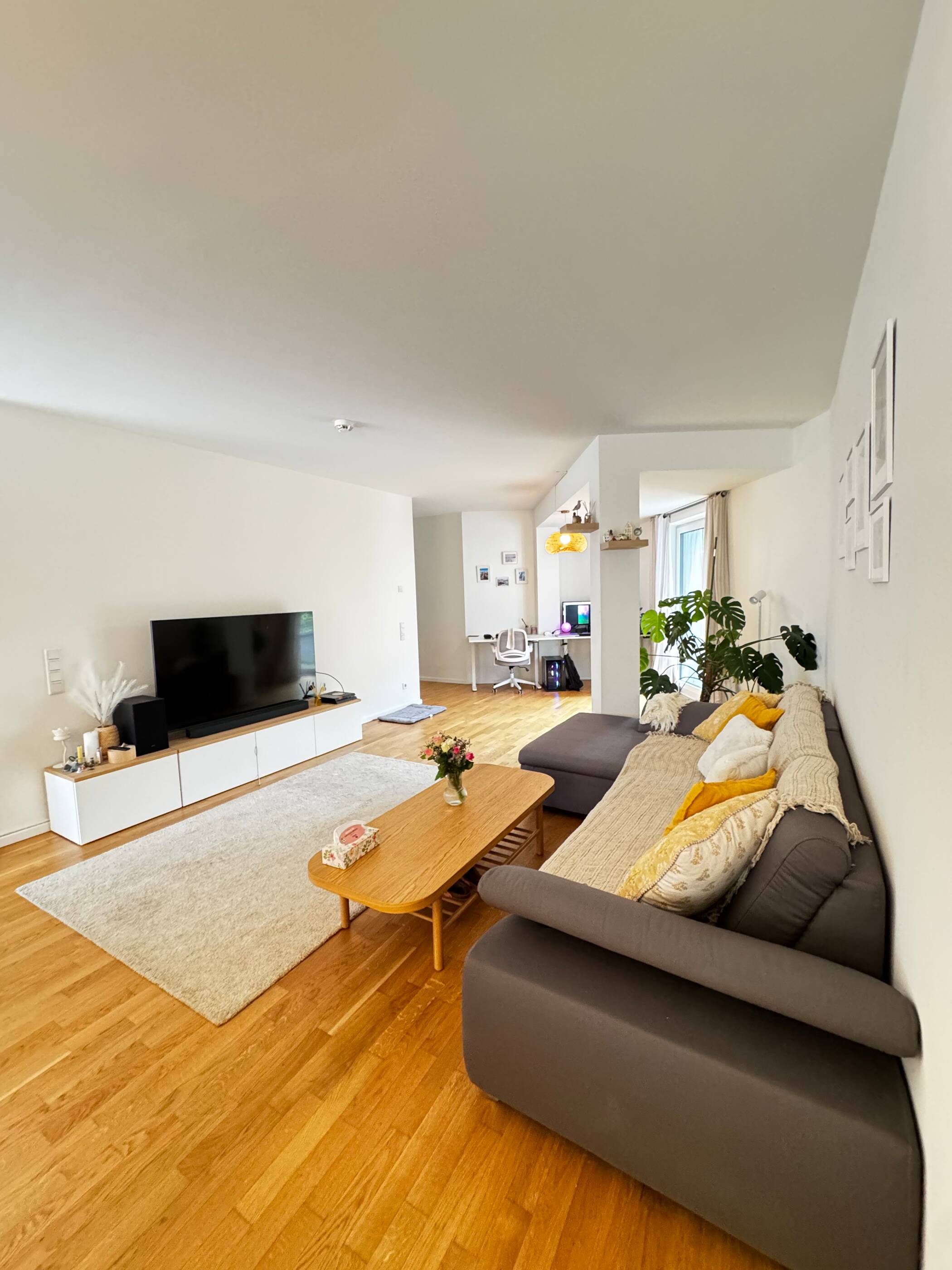 2room furnished apartment/ 80 m, 22305 Hamburg (Hamburg-Nord Barmbek-Nord Barmbek-Süd Winterhude)