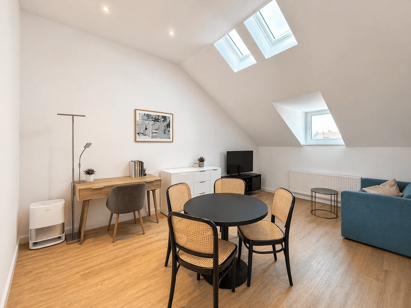 Moderne 2-Zi.-Whg. mit Charme – möbliert & offene Küche, 40227 Düsseldorf (Eller Oberbilk)