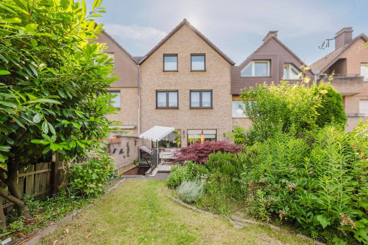 Wo Familiengeschichten beginnen: Ein solides Zuhause mit Herz und Potenzial, 44149 Dortmund