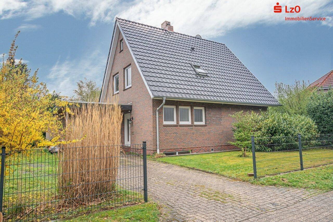 Zweifamilienhaus in ruhiger Lage, 26340 Zetel