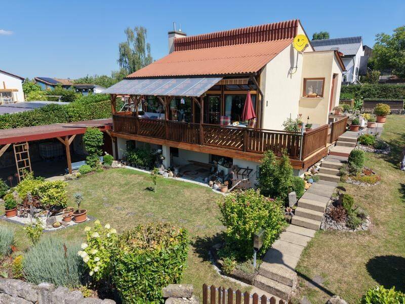 Wo andere Urlaub machen, sind Sie zu Hause – Einfamilienhaus mit Carport & Garage, 97513 Michelau i. Steigerwald