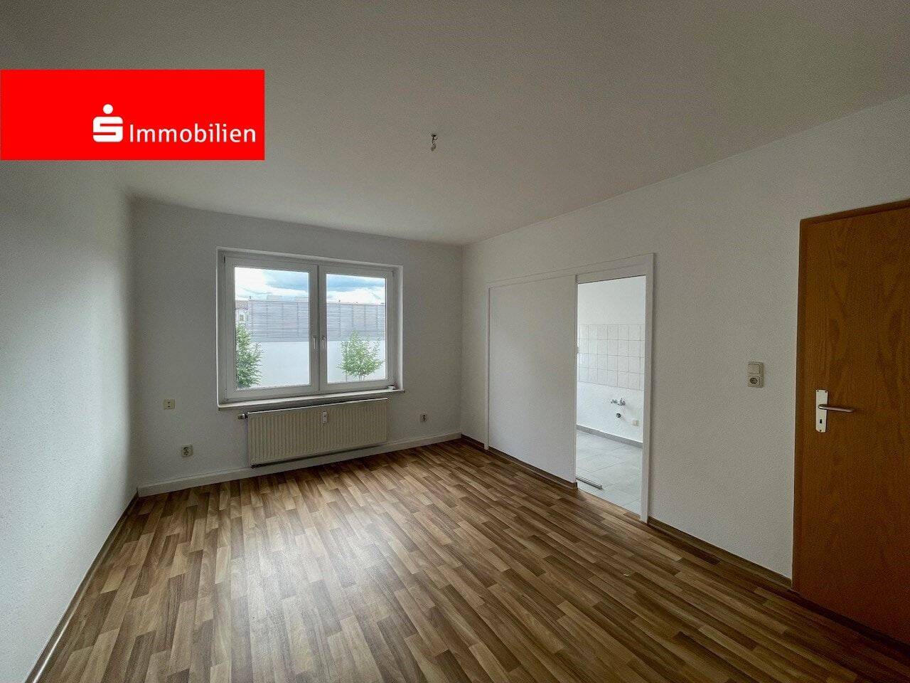 Die Aussicht genießen in einer neu renovierten Wohnung, 7548 Gera