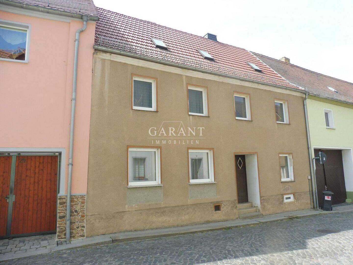 Reihenmittelhaus mit Nebengelass und Garten zu verkaufen, 4668 Grimma
