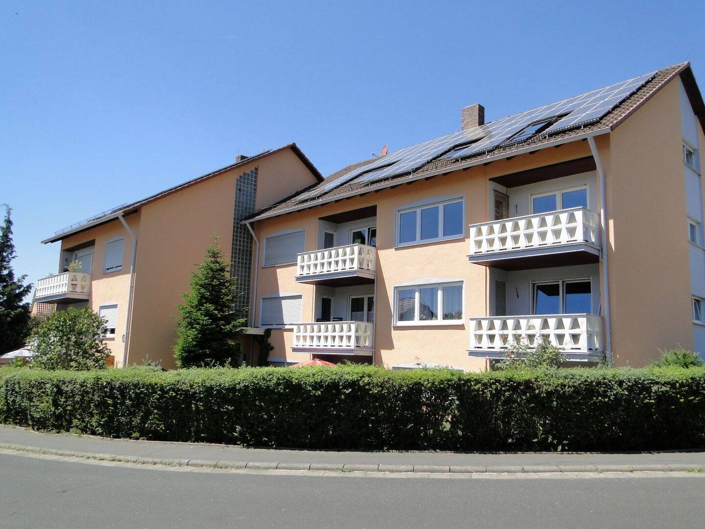 Sonnige 2-Zimmer-DG Wohnung – Sinnberg – Winkels, 97688 Bad Kissingen