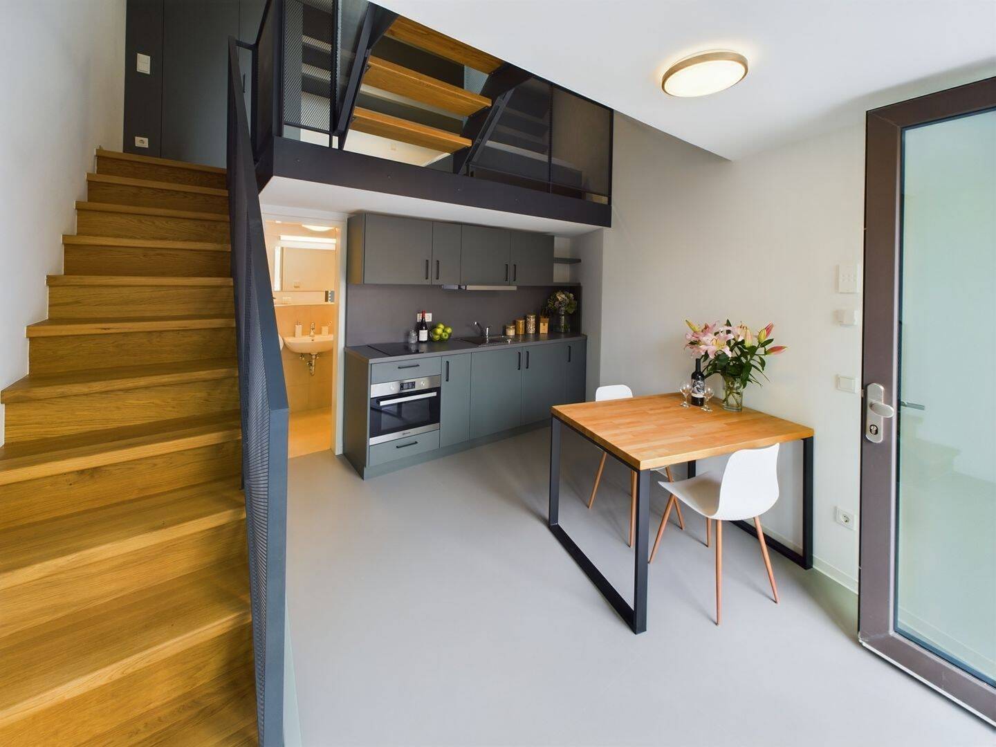 Möblierte all-inclusive Maisonette mit Balkon | Maisonette Prime