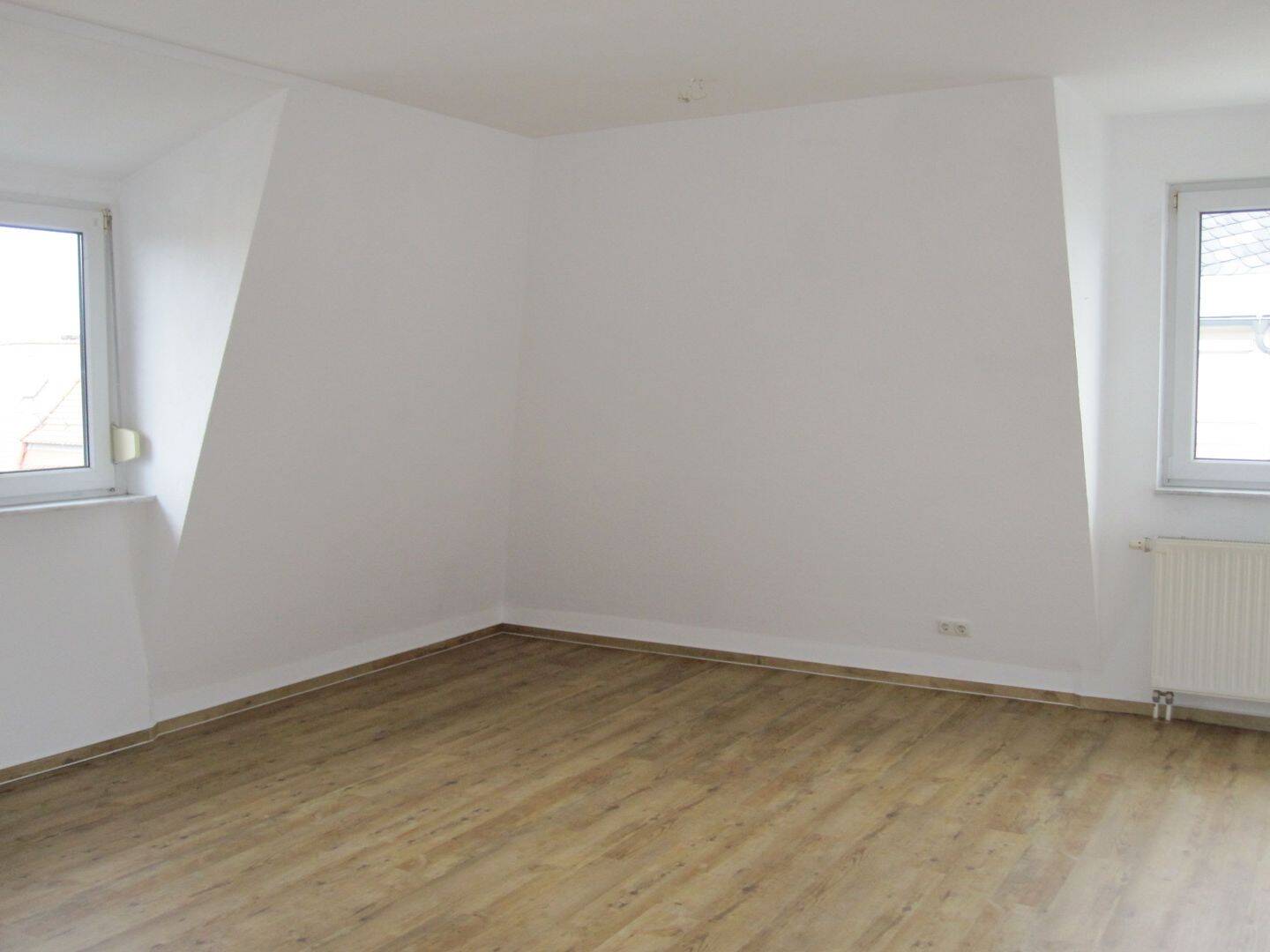 * WG geeignet * Frei * Sehr schöne 2-Zimmer-Wohnung * Loggia * Südvorstadt *, 4275 Leipzig (Marienbrunn Südvorstadt)