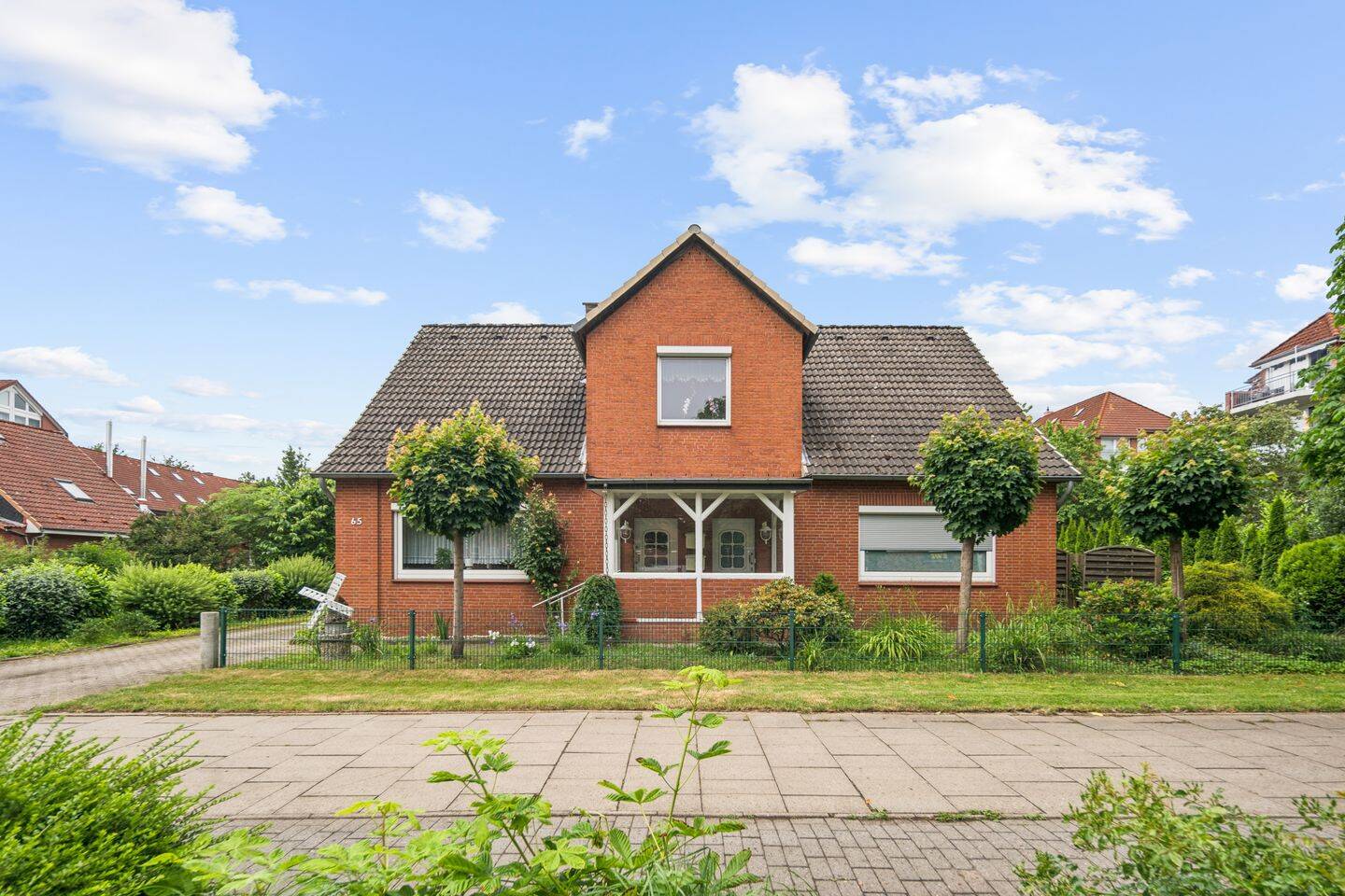 Doppelhaus auf 1.144 m² Grundstück – Wohnen, Vermieten oder Entwickeln, 21614 Buxtehude