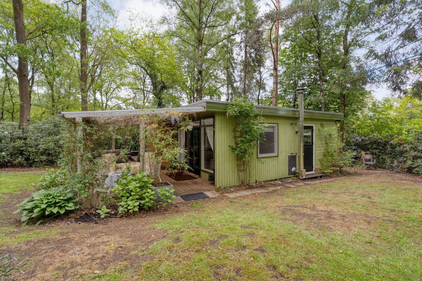 Wir dürfen Ihnen dieses wunderschöne Ferienhaus mitten im Grünen anbieten – ein gemütlicher Bungalow in der Straße Am Nüssberg 13 C5 in Uelsen!, 49843 Uelsen