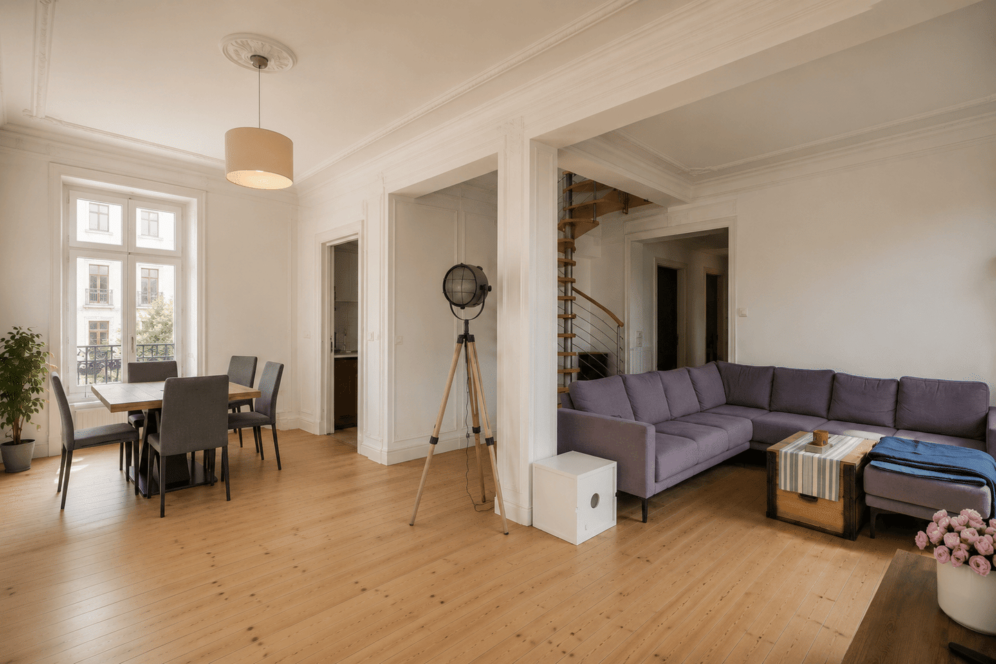 Charmante Maisonette-Altbauwohnung mit Balkon, zwei Bädern und Dielenboden, 10245 Berlin (Friedrichshain-Kreuzberg Friedrichshain)