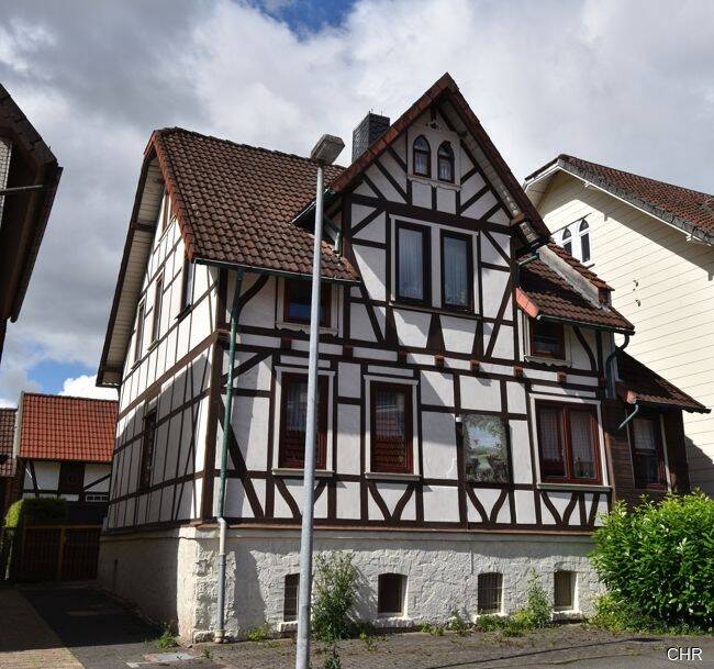Gemütliches Ein- Zweifamilienhaus mit viel Platz für die Familie mitten im schönen Bad Sachsa, 37441 Bad Sachsa