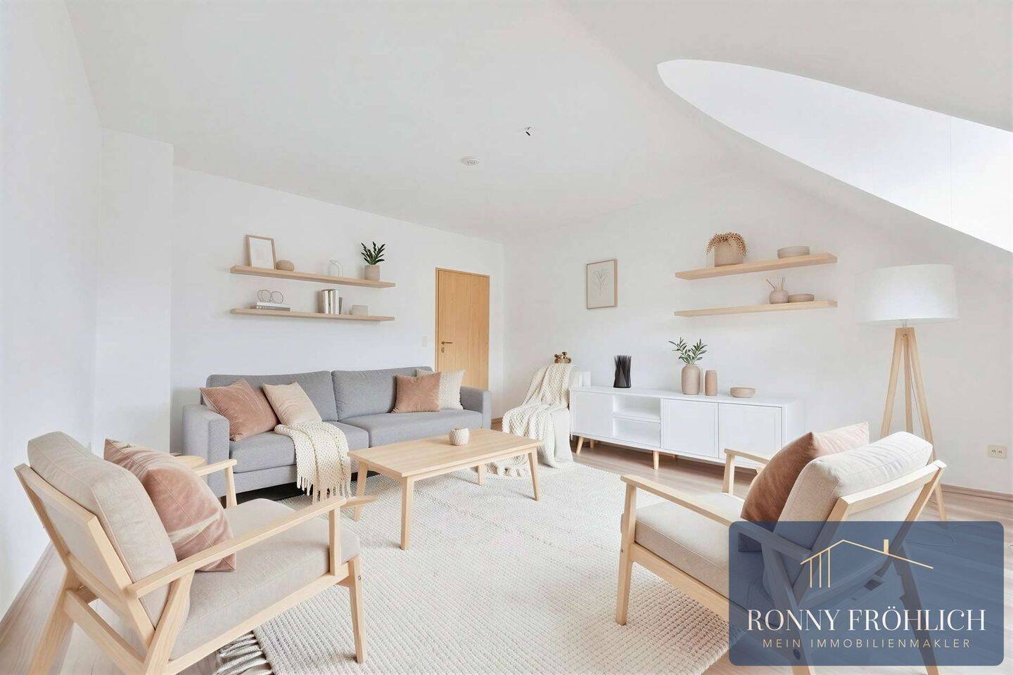 Charmante 3 Zimmer Wohnung, Wannenbad & besonderem Wohnflair in zentraler Lage von Annaberg-Buchholz, 9456 Annaberg-Buchholz