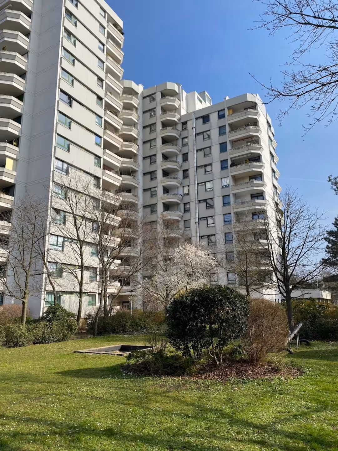 1 Zi. Wohnung mit schönem Blick ins Grüne. Ruhig., 64289 Darmstadt (Darmstadt Kranichstein)