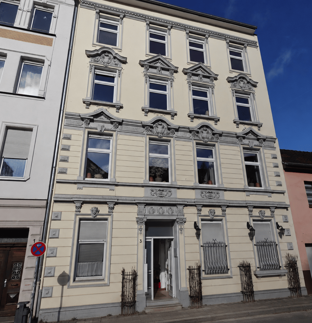 SICHERE RENDITE MIT DEM DENKMAL – ATTRAKTIVES GRÜNDERZEITHAUS – FÜNF WOHNEINHEITEN, 42107 Wuppertal (Elberfeld)