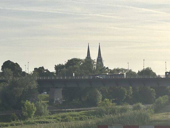 EI6775 Ruhige, großzügige 4-Zimmer-Eigentumswohnung mit Südloggia und Donaublick / Regensburg – Weichs, 93059 Regensburg