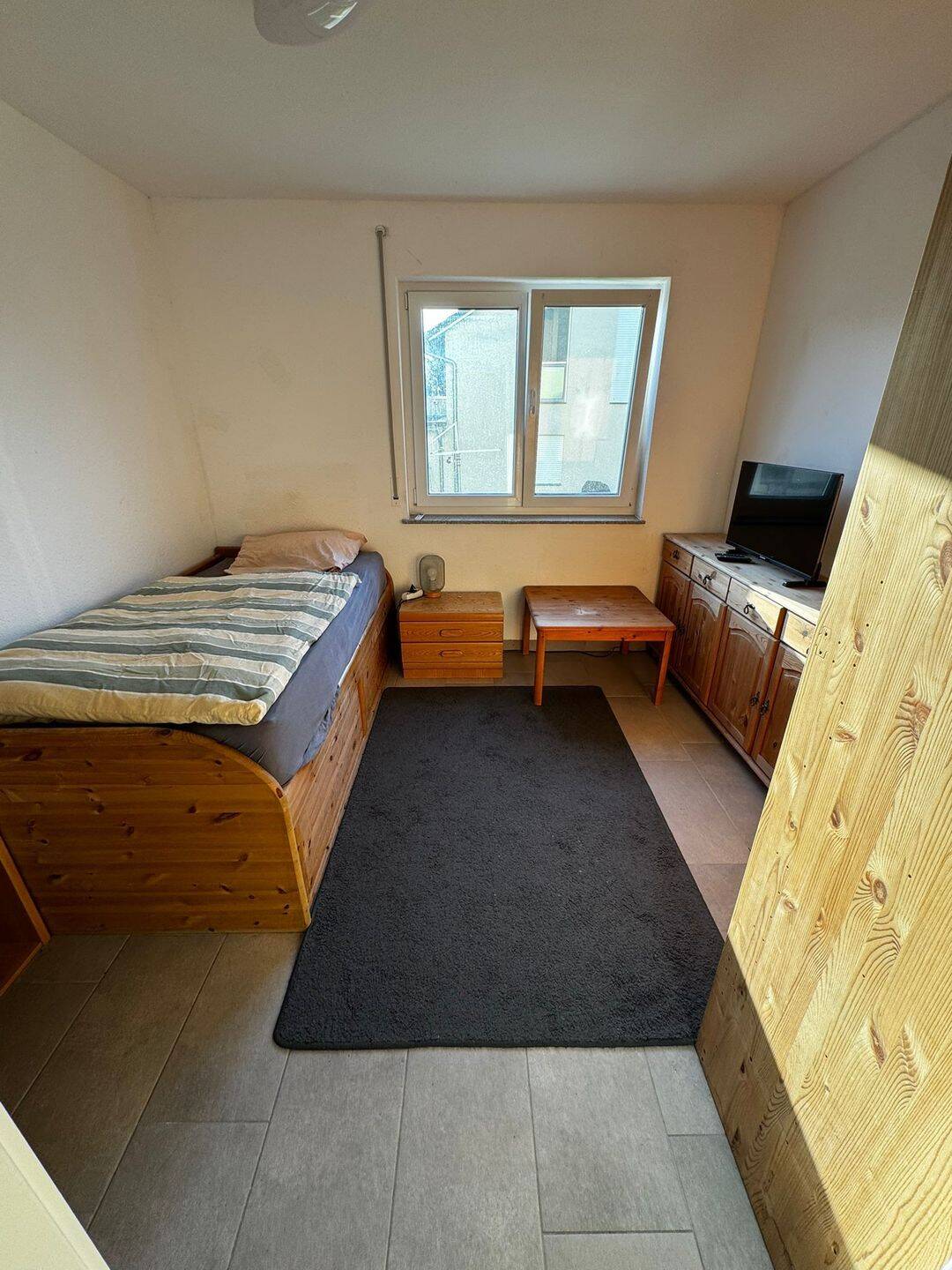 Möbliertes WG-Zimmer in Dettighofen – ideal für Grenzgänger, Pendler und Wochenaufenthalter, 79802 Dettighofen
