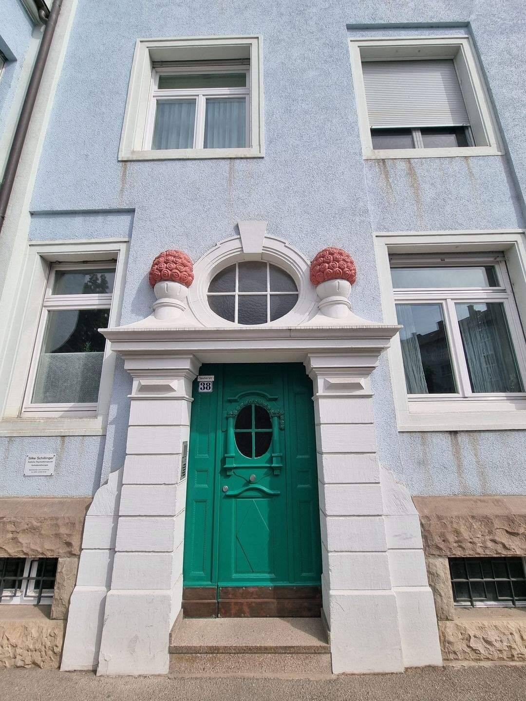 Charmante Altbauwohnung mit Münsterblick – sofort beziehbar!, 79104 Freiburg im Breisgau