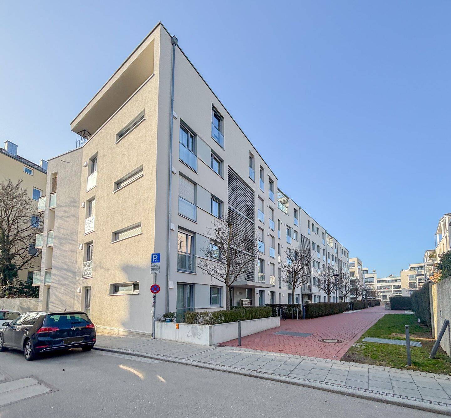 Traumhafte 2-ZKB Gartenwohnung mit Tiefgaragenstellplatz in der Augsburger Innenstadt zu vermieten!, 86150 Augsburg (Innenstadt)