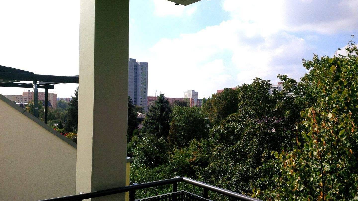 Gut vermietet – 3 Zimmer – großer Balkon Südseite – verkehrsgünstig,, 10315 Berlin (Lichtenberg Hohenschönhausen Friedrichsfelde Kleingartenanlage Bielefeld Kleingartenanlage Mühlenberg)