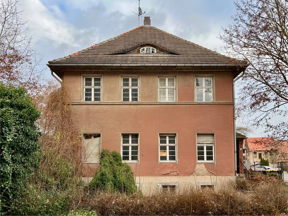Preissenkung: Bernburger Villa im Dornröschenschlaf, 6406 Bernburg (Saale)