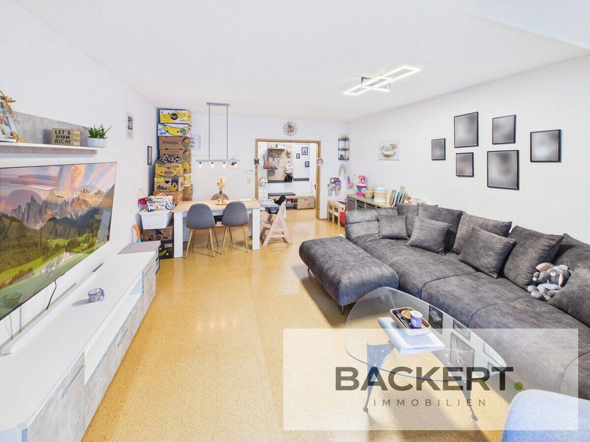 Geräumige Dachgeschosswohnung mit Ausblick – sofort einzugsbereit, 96260 Weismain