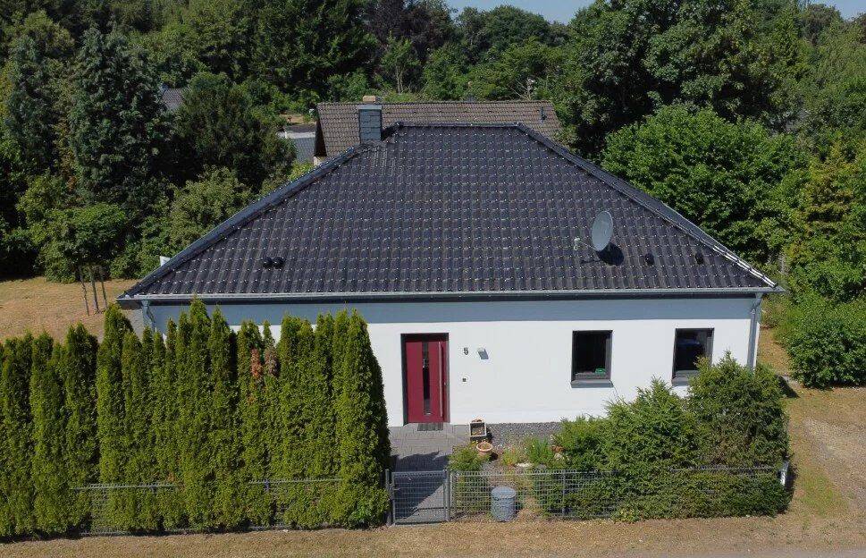 WUNDERSCHÖNER, GEPFLEGTER BUNGALOW IN PRÜMZURLAY – ORTSTEIL PRÜMERBURG ZU VERKAUFEN, 54668 Prümzurlay