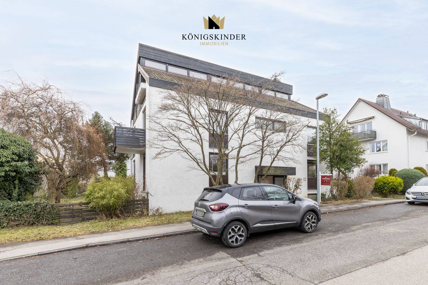 Wohnen, Arbeiten, Investieren: Dreifamilienhaus mit Atelier, Gartenidylle & Charme, 70619 Stuttgart (Heumaden Lederberg Riedenberg Sillenbuch)