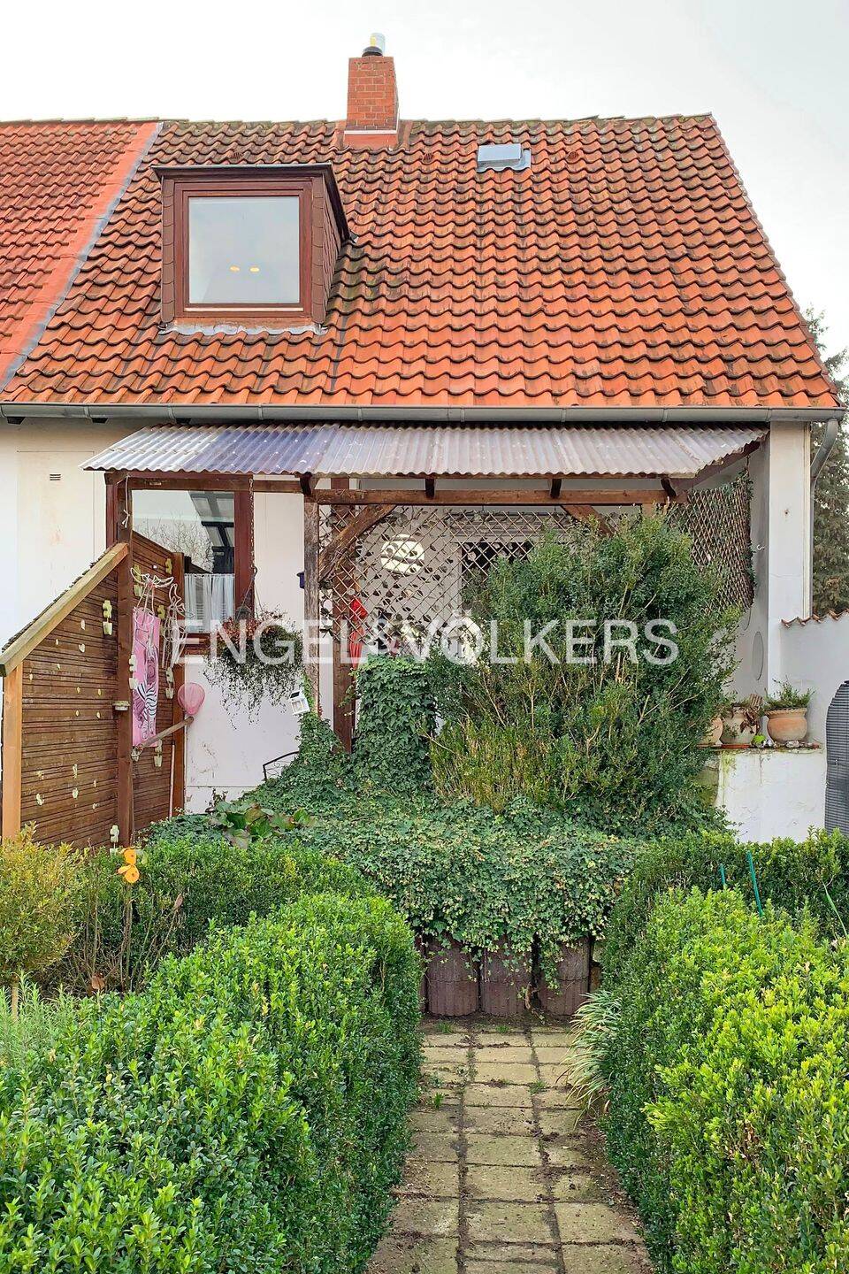 Kleines Häuschen in ruhiger Lage von Stöckheim, 38124 Braunschweig (Braunschweig Heidberg Leiferde Melverode Stöckheim)