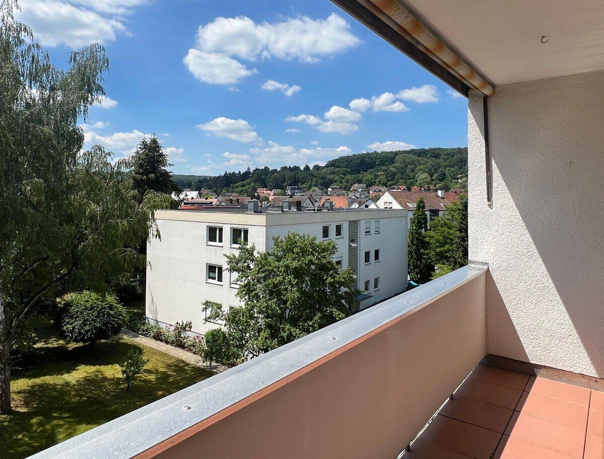 Wohnen mit Weitblick –  Modernisierte 2-Zimmer-Wohnung in Forchheim/Buckenhofen, 91301 Forchheim