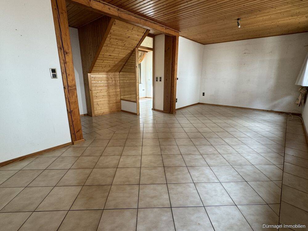 Haus mit Entwicklungspotenzial in Würzburg-Heidingsfeld, 97084 Würzburg (Heidingsfeld Heuchelhof Rottenbauer)