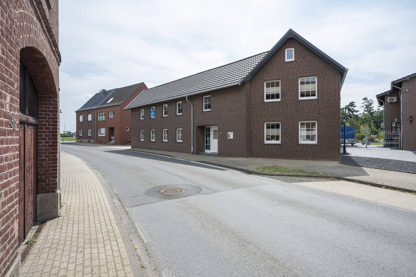 Zwei Häuser mit großem Grundstück und traumhaftem Feldblick in Gangelt-Birgden!, 52538 Gangelt