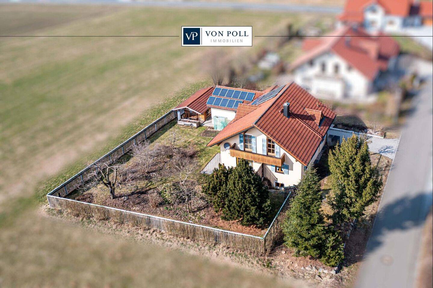 Großzügiges Zuhause mit umzäunten Gartengrundstück und vielseitigem Studio, 93488 Schönthal