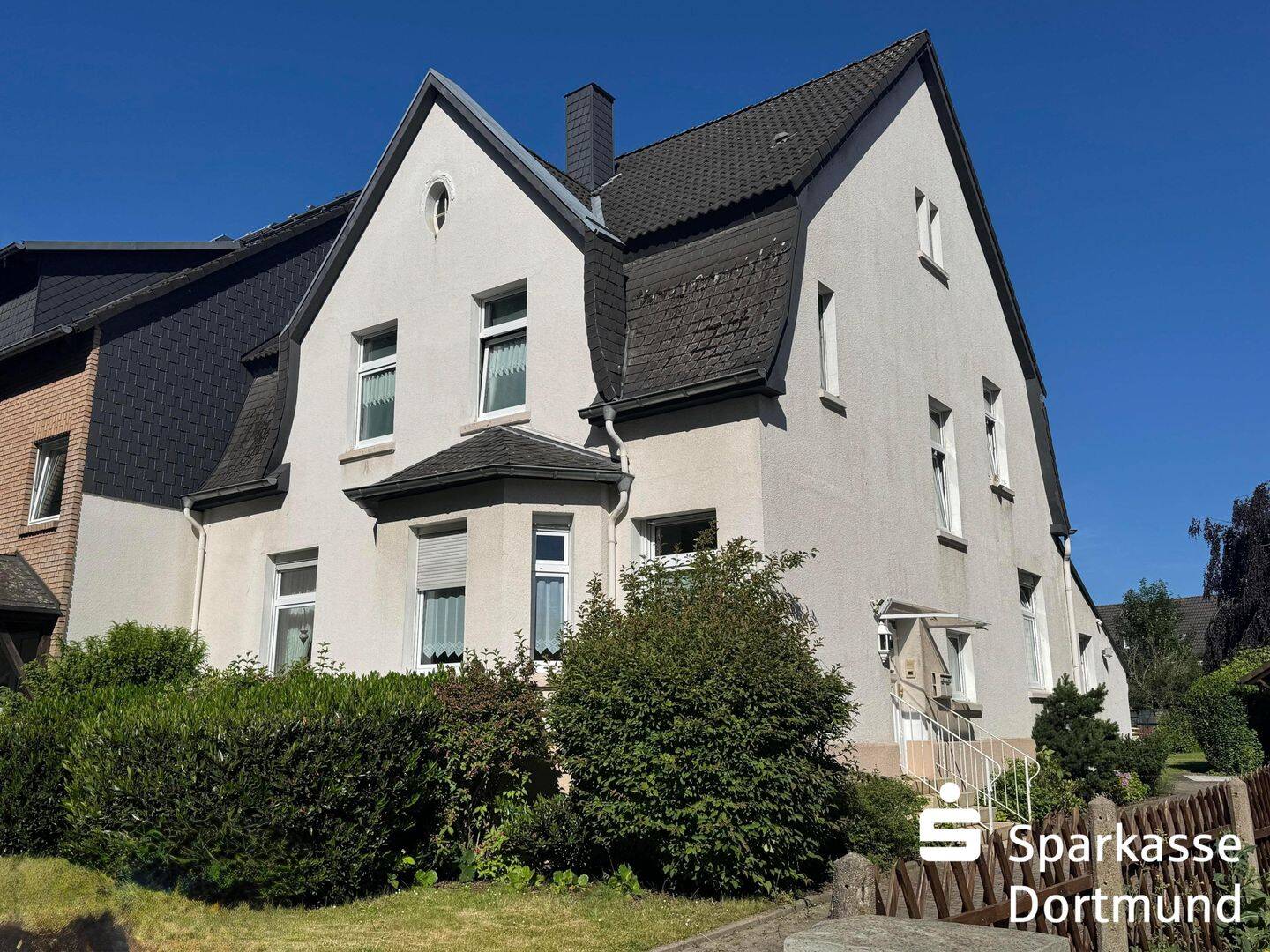 Wohnidylle auf 1.114 m²: Zweifamilienhaus mit Ausbauoptionen, 44357 Dortmund (Bodelschwingh Nette Oestrich Westerfilde)
