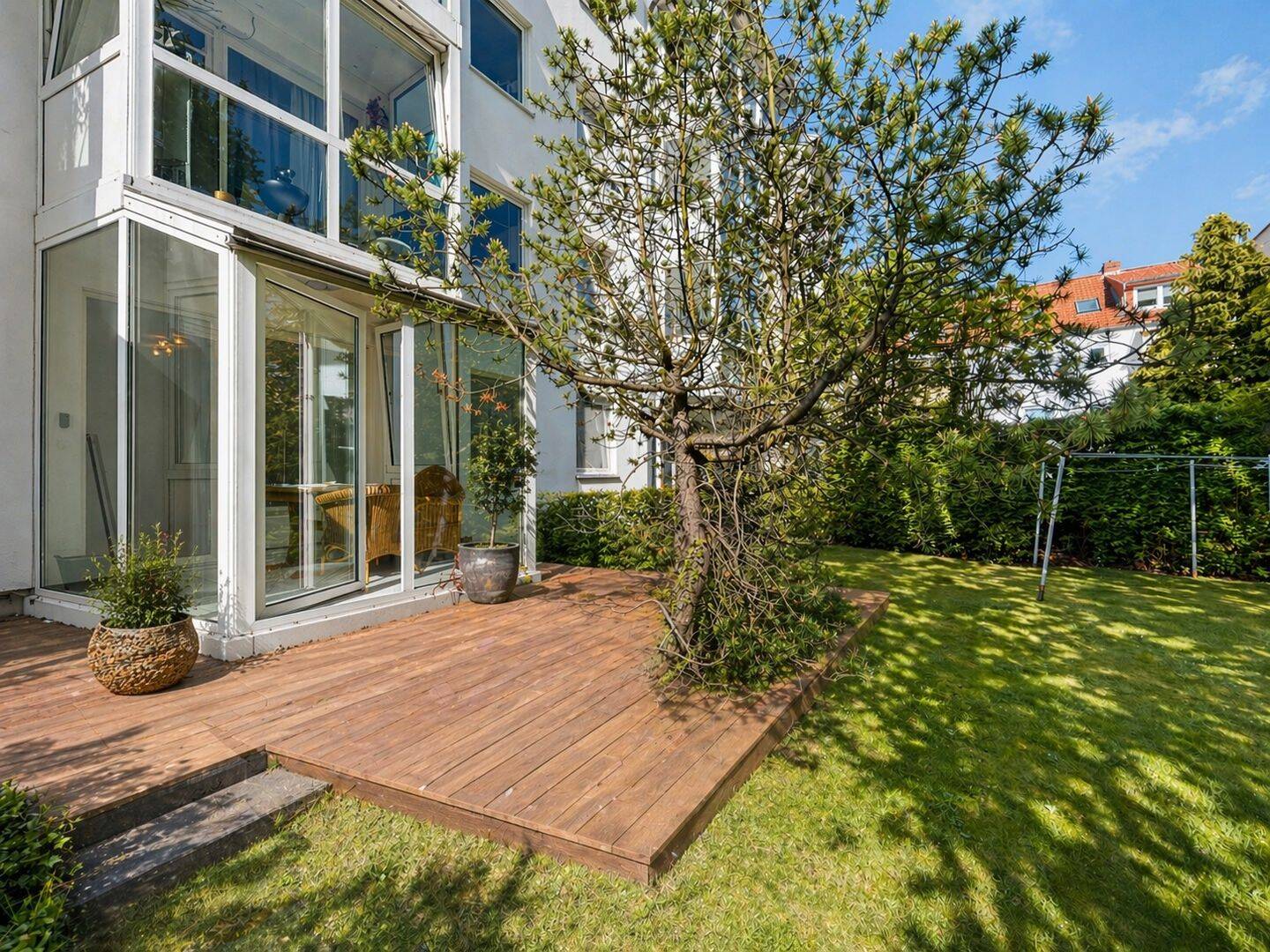 Erdgeschosswohnung mit Wintergarten & eigenem Gartenanteil in Harburg, 21073 Hamburg (Harburg Eißendorf Heimfeld Wilstorf)