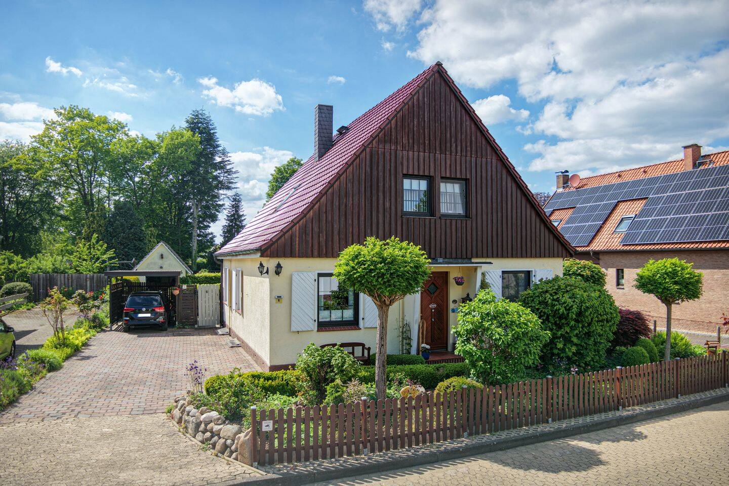 EFH mit englischer Gartenoase – Charme, Terrasse, Kamin & Sommerhaus**, 29303 Bergen