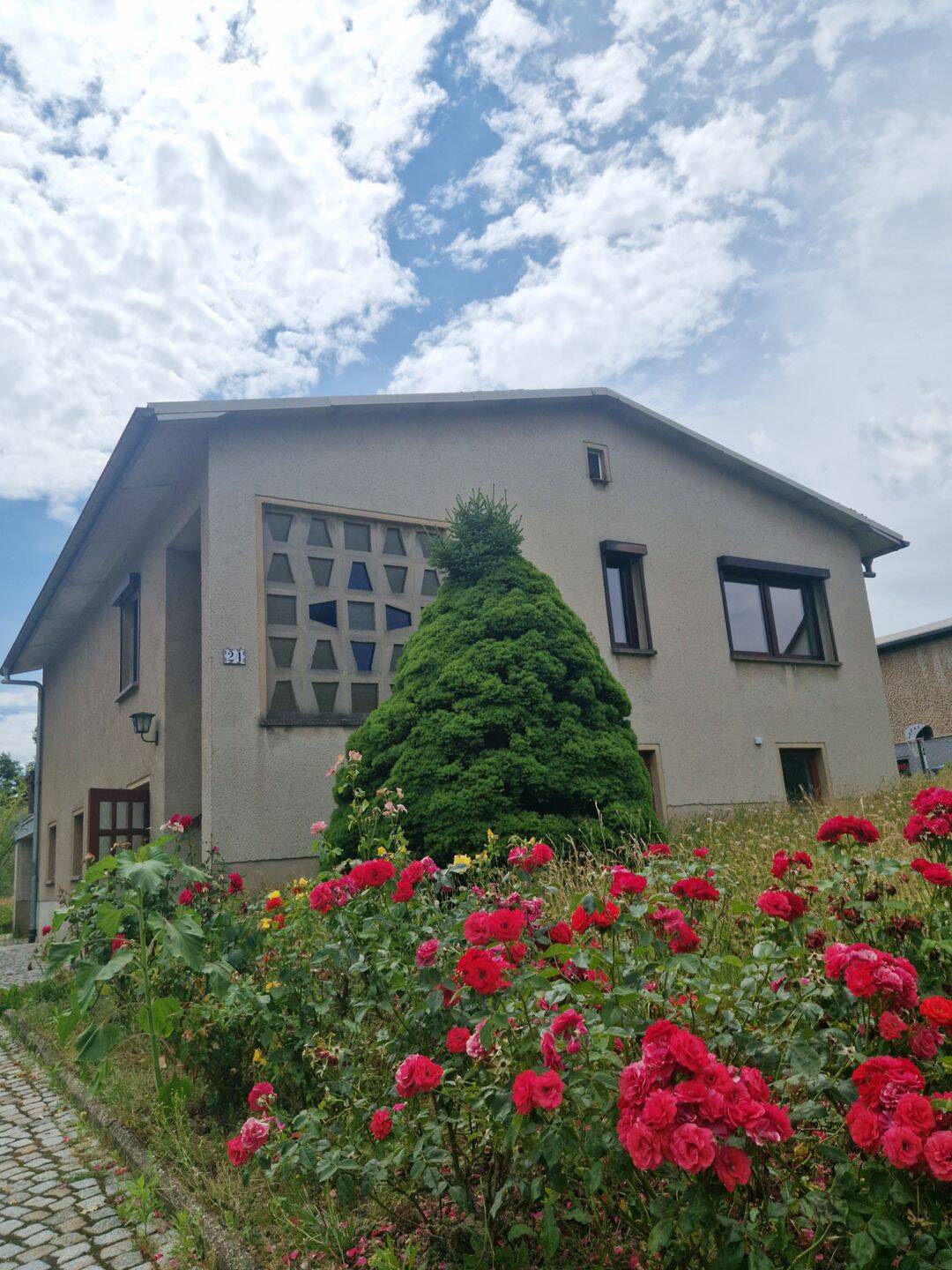 Familienglück in ruhiger Wohnlage – Ein Zuhause mit Charme, Potenzial und vielen Möglichkeiten in Döbeln-Ebersbach!, 4720 Döbeln