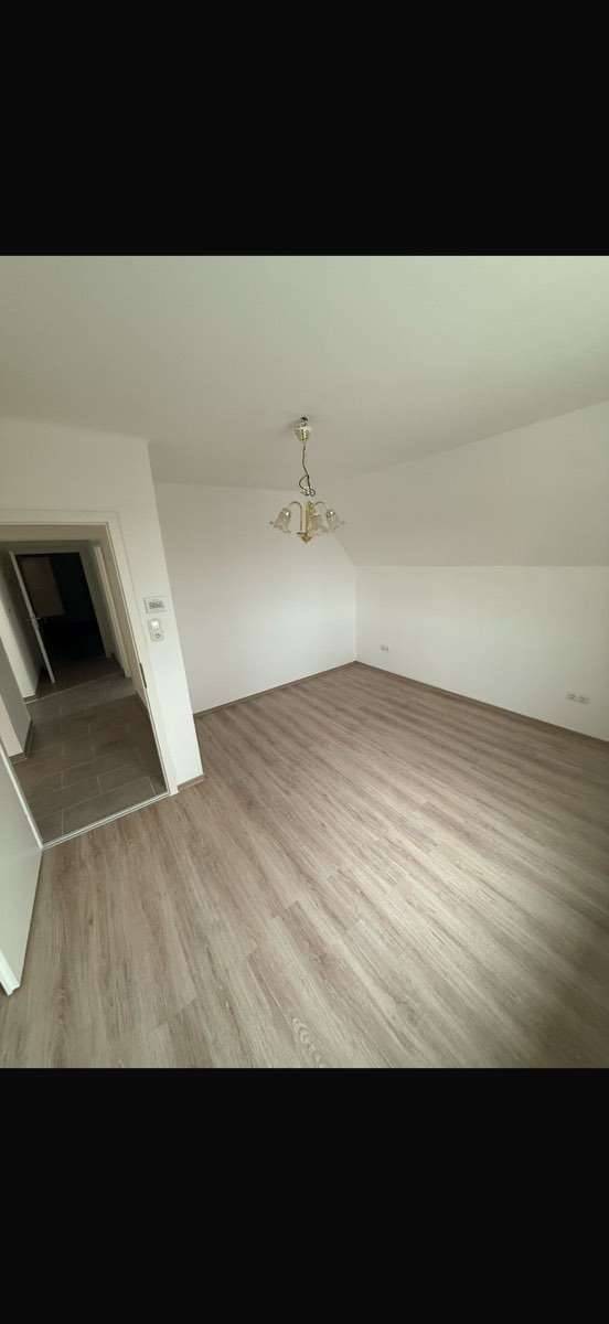 Renovierte 3 Zimmer Dachgeschoss Wohnung, 72525 Münsingen