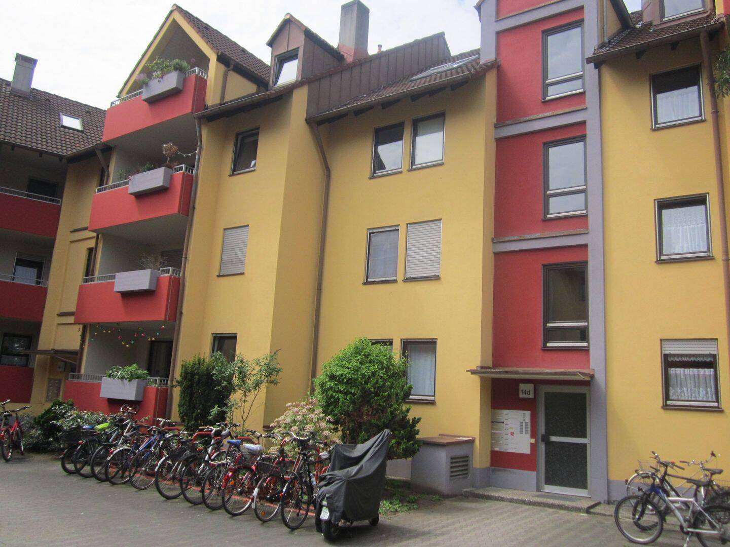 Zentral gelegene, renovierte 2-Zimmer Wohnung in Erlangen, 91052 Erlangen (Anger Erlangen-Ost Erlangen-Süd Innenstadt)