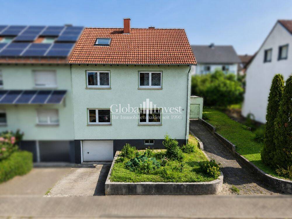 GLOBAL INVEST IMMOBILIEN SINSHEIM | Tolle Doppelhaushälfte mit zwei Wohnungen in Toplage in der Sinsheimer Gartenstadt, 74889 Sinsheim